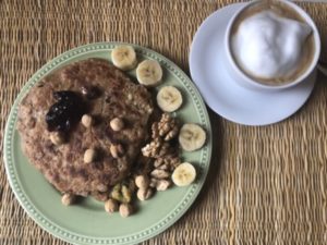 HEALTHY OAT PANCAKES 