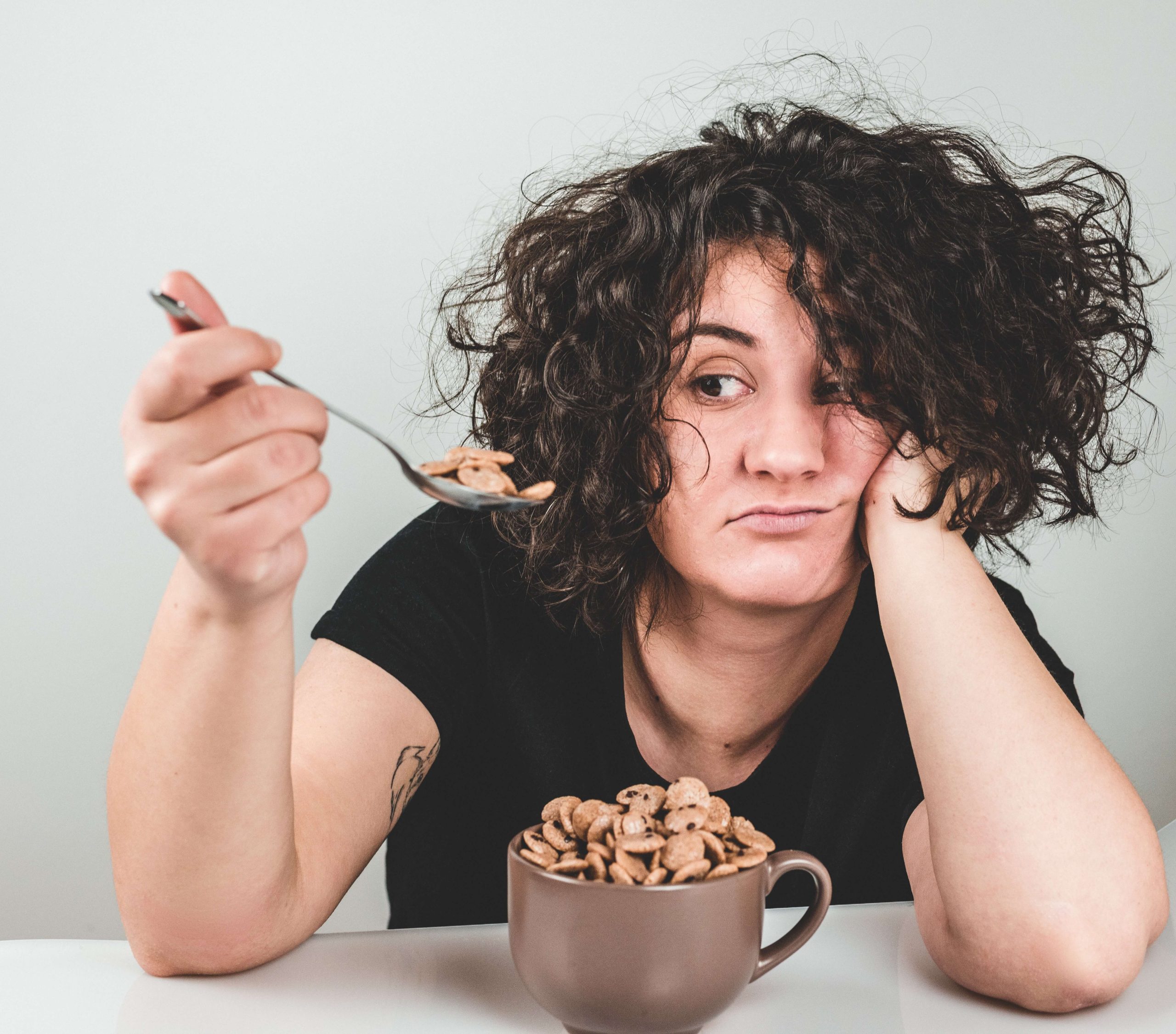 HOW TO OVERCOME BINGE EATING